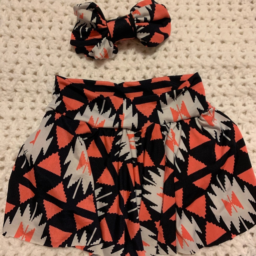 Skirted bummies w/matching bow for 2 of them - Picture 3 of 4